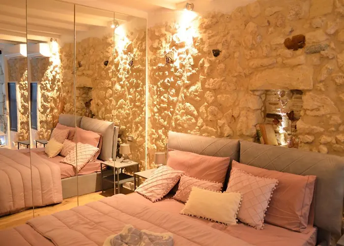 Domu 600 - Mini Centro Storico *